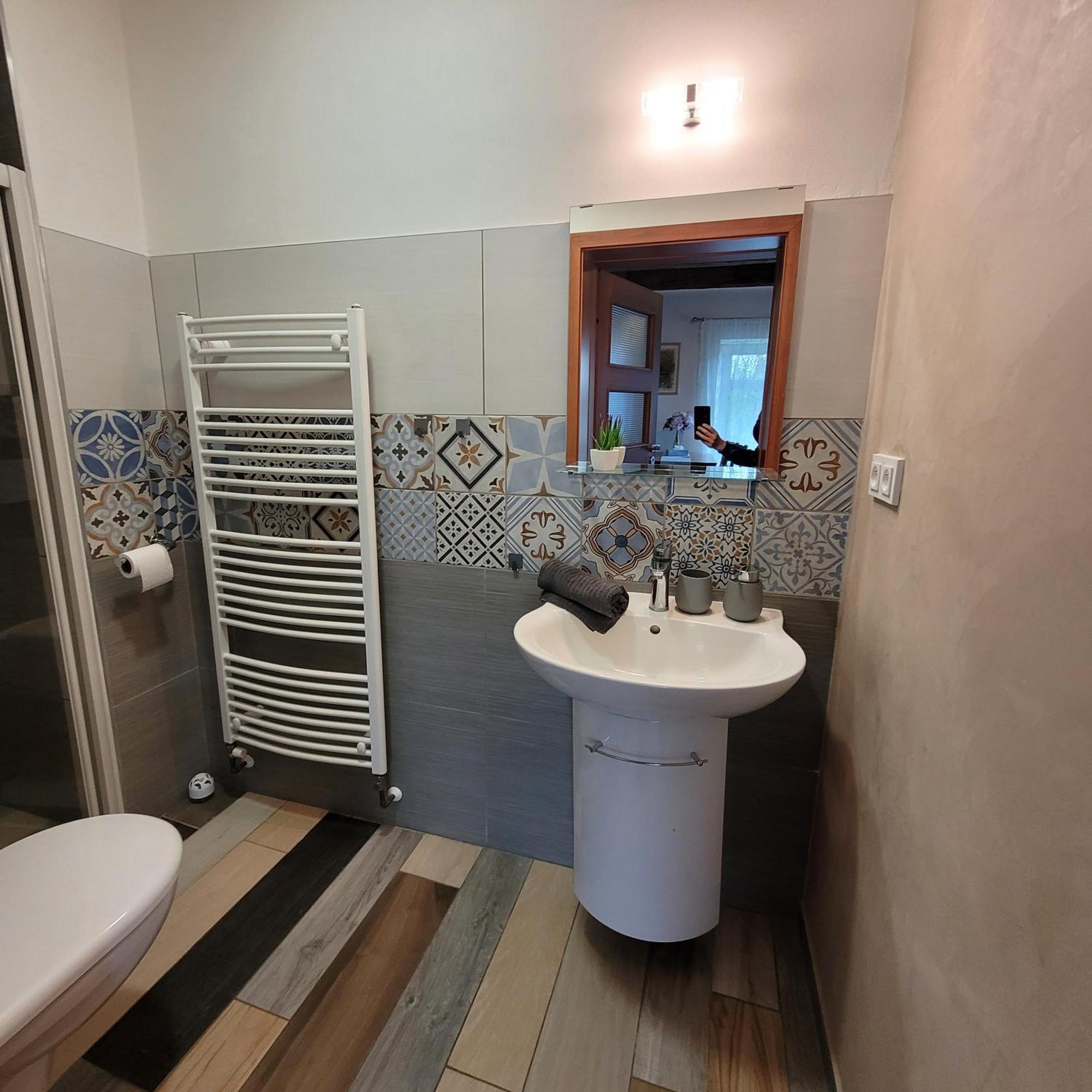 Chloumek Apartman Bela  Kültér fotó
